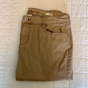 NWOT Arizona Khaki Jeggings